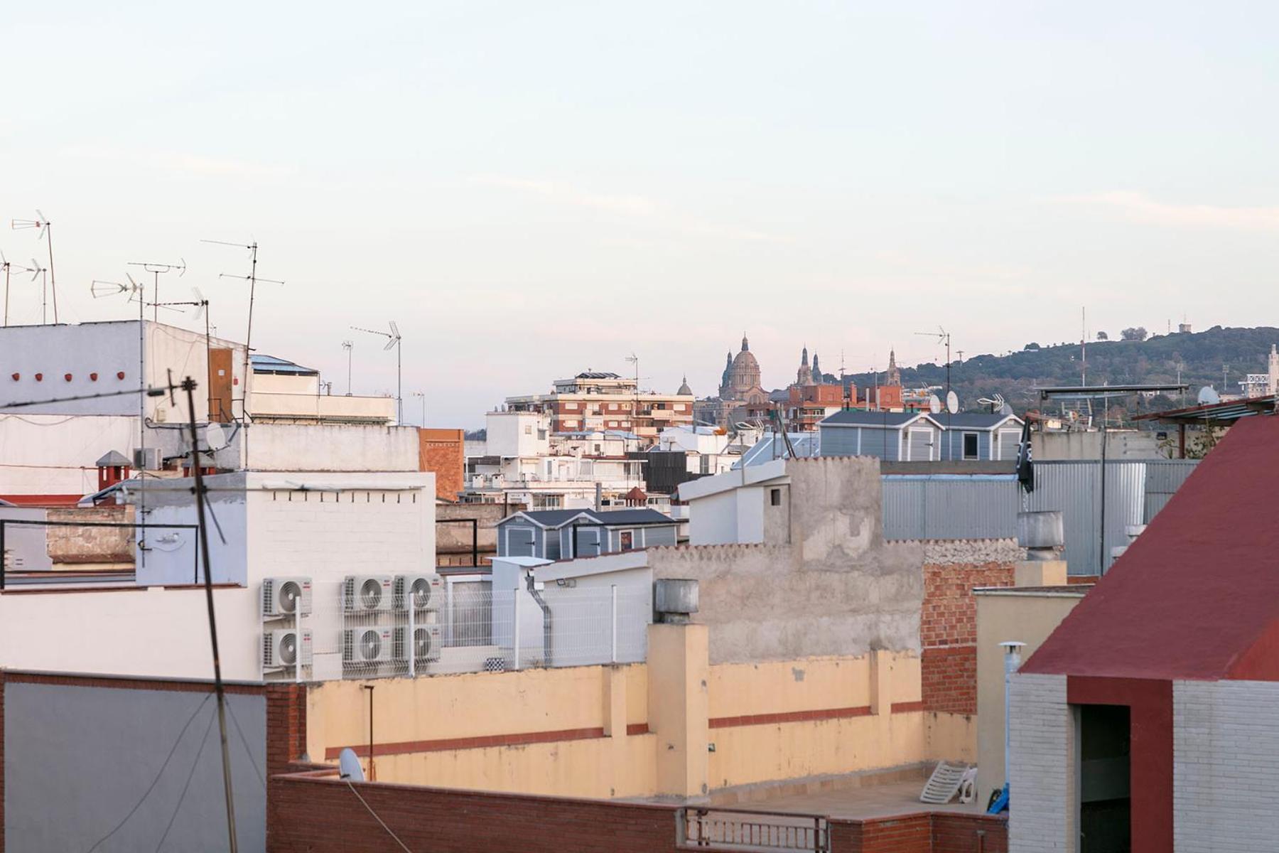 Bonito Piso Cerca Del Campo De Futbol De Barcelona Daire L'Hospitalet de Llobregat Dış mekan fotoğraf
