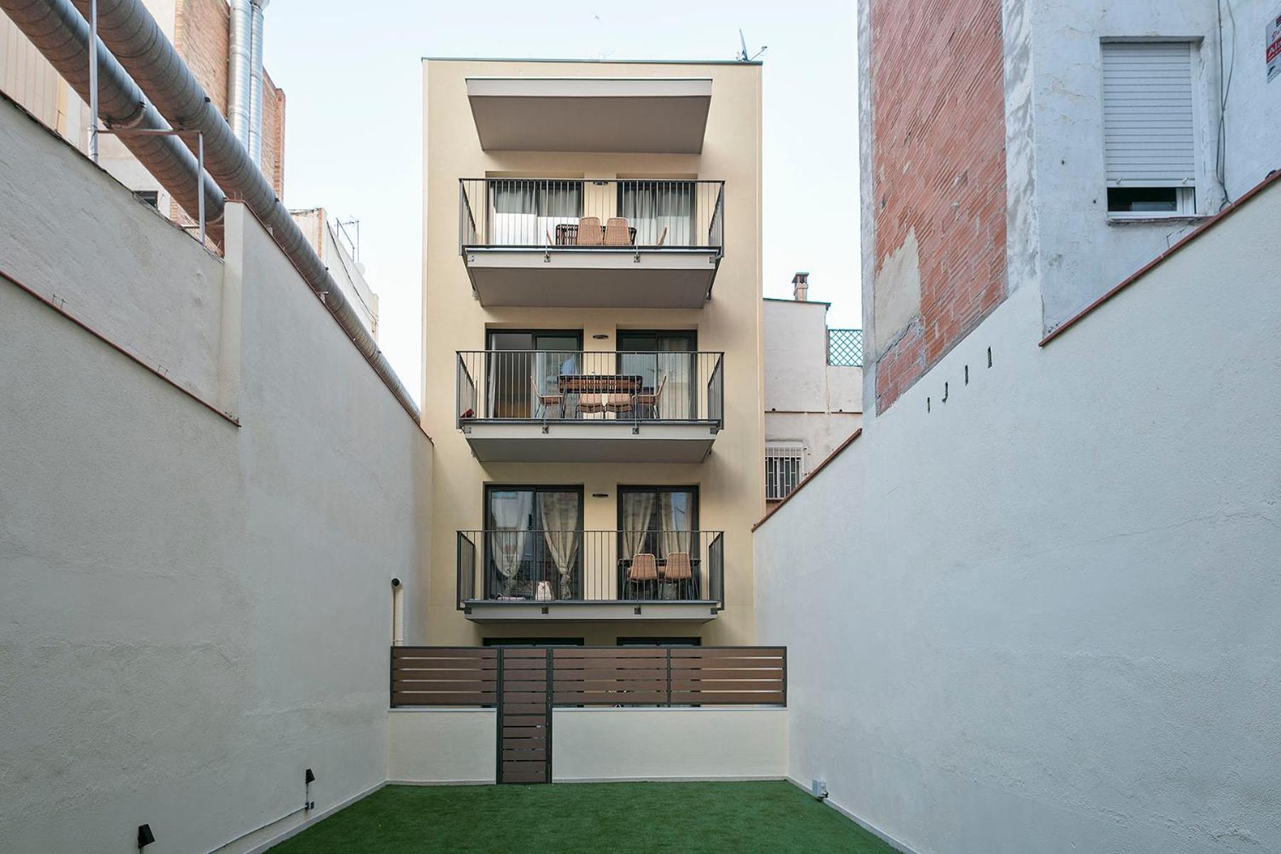 Bonito Piso Cerca Del Campo De Futbol De Barcelona Daire L'Hospitalet de Llobregat Dış mekan fotoğraf