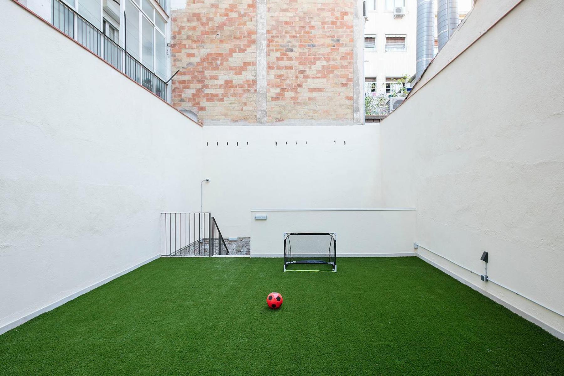 Bonito Piso Cerca Del Campo De Futbol De Barcelona Daire L'Hospitalet de Llobregat Dış mekan fotoğraf
