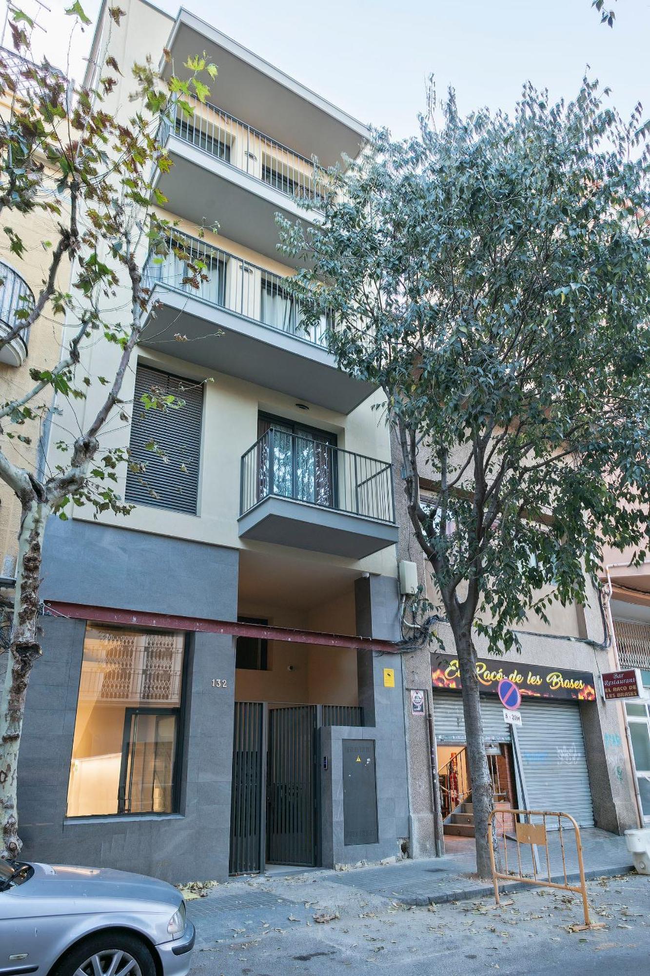Bonito Piso Cerca Del Campo De Futbol De Barcelona Daire L'Hospitalet de Llobregat Dış mekan fotoğraf